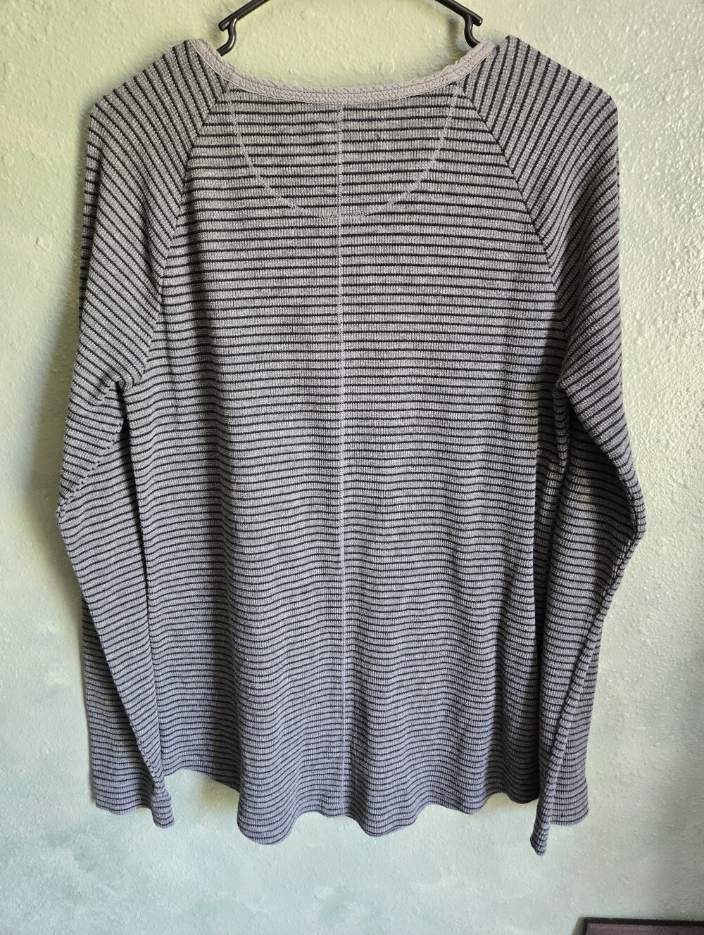 Eddie Bauer - Long Sleeve - Waffle Knit Henley - Striped Grey - Women's Size TXL - Picture 2 of 4